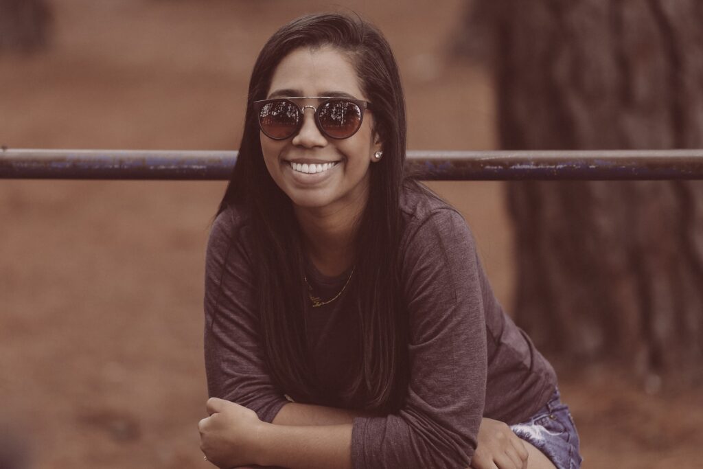 woman with straight teeth